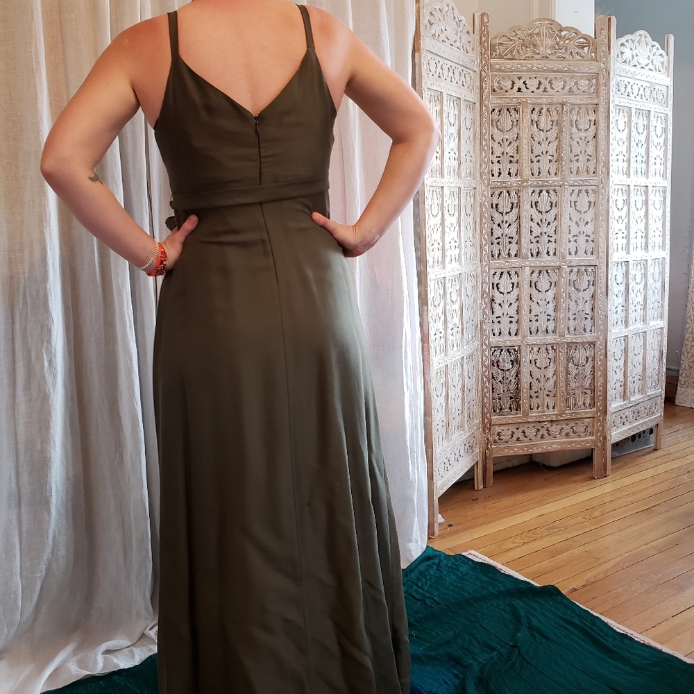 Olive Green Maxi dress by Banana Republic - Picture 3 of 7
